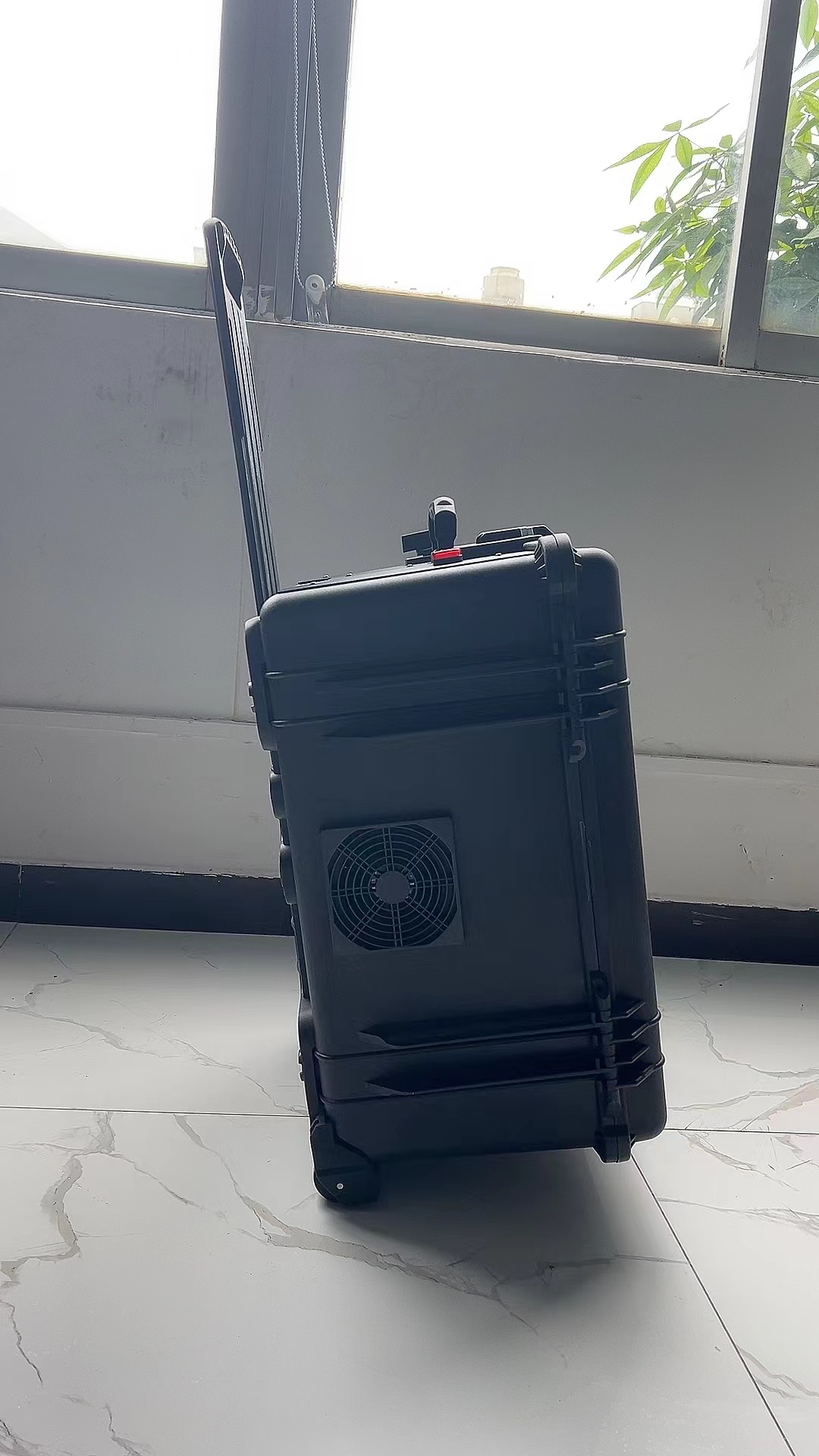 古镇镇手拉箱型移动通信干扰器